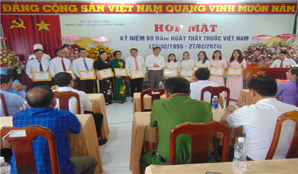 Hội thao chào mừng ngày Thầy thuốc Việt Nam